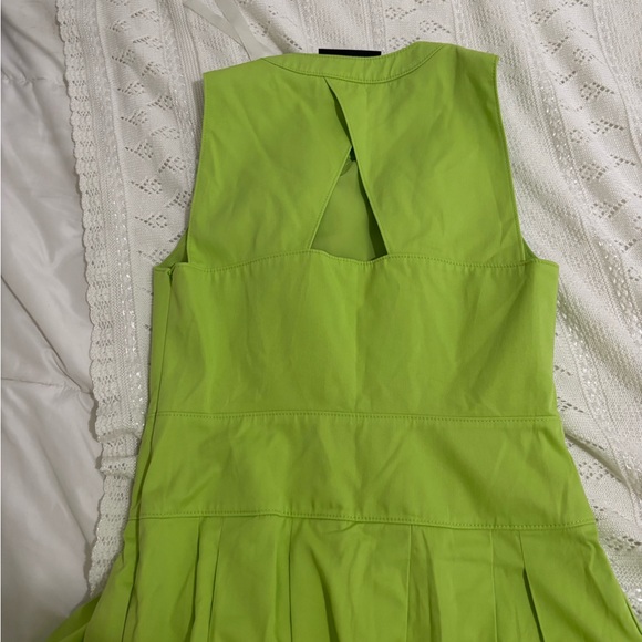 Carlisle Lime Green Top - Picture 7 of 7